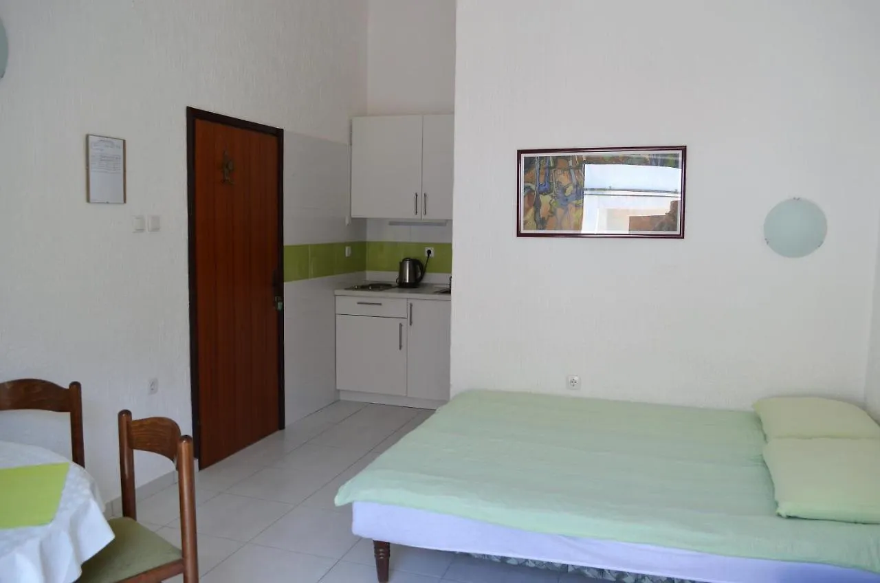 Ara-Sunset & Mojito Apartment Baska